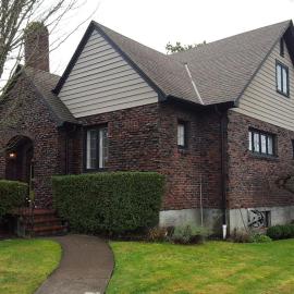 Clinker Cottage Garden Apartment - Free Breakfast!, hotel in Albany