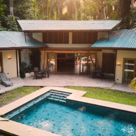 Jungle Tide Villas - Playa Chiquita, hotel in Talamanca
