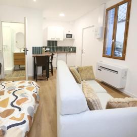 Studio neuf avec clim et Wi-Fi, hotelli kohteessa Tarbes