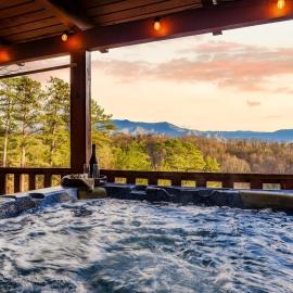 Scenic View Cabin, Hot Tub, Golf, Karaoke, Arcade