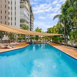 Resort Style King Pad with Sparkling Sea Views, hotel v destinácii Darwin
