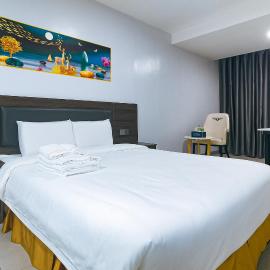 Luna Hotel Pasay