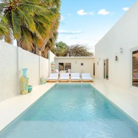 Soulful Escape, Spacious 5BR Villa by Bocobay, hotel in Oranjestad