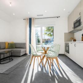 Stylish Apartment near Strasbourg Centre, hotel in Mundolsheim