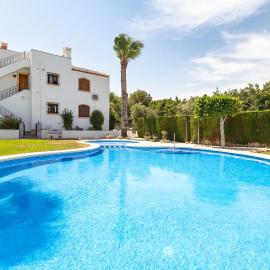 Beautiful Home In Orihuela Costa, hotel in Orihuela Costa