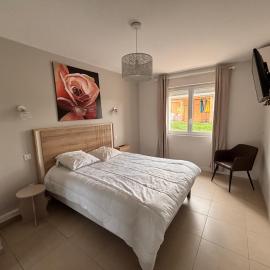Lias - Appartement avec chambre double à la campagne, La Bella