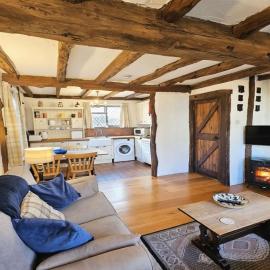Honeycott Sleeps 4 Croyde Beach