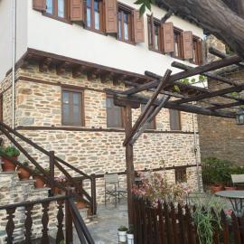 Αρχοντικό Μελλιώ Άγιος Λαυρέντιος, hotel in Agios Lavrentios