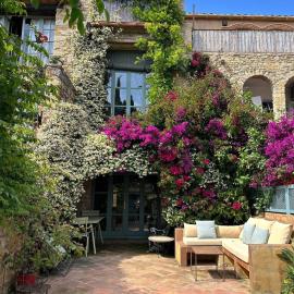 Vistas al Castillo, Casa con Piscina en el Centro, ξενοδοχείο σε Peratallada