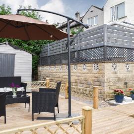 Huddersfield House, Wood View, hotel in Huddersfield