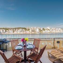 Blue Harbour 5 - Seafront Penthouse with stunning seaviews - by Getawaysmalta