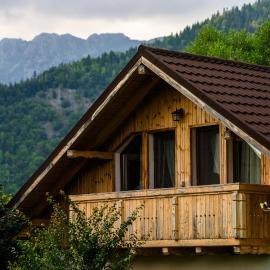 Ograda Magura village, hotel in Măgura