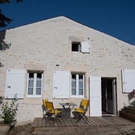 Les coteaux de Pilauzin - Gîtes Erable 4-6 pers et gite Tilleul 4-6 pers, hotel a Saint-Porchaire