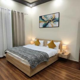 Amigo's Hotel and Restaurant, hotel din Nandaprayāg