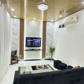 Nara Cíntia, hotel di Luanda