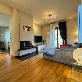 Arezzo - La Rondine 2 Bedrooms and Parking