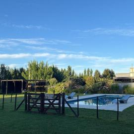 Finca los Cauquenes Chascomus, hotel in Chascomús