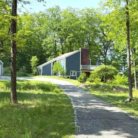 Cozy Lake House - Salisbury/Lakeville, Hotel in Salisbury