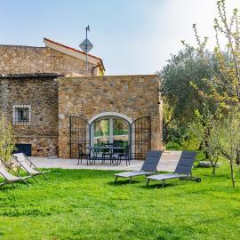 The Lemon House, Villa with Private Garden at Le Manie, Finale Ligure