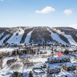 Prestigious condo at the foot of the St-Sauveur slopes