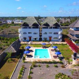 Firas Village 2 Villas Salt & Sand Sleeps 18 โรงแรมในวาตามู
