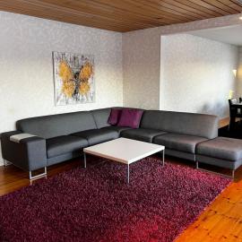 Spacious detached house for overnight stays and relaxation, hotel i Kainasto