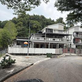 15PAX 3 BR, Kids Swimming Pool, Pool table, BBQ near Spice ARENA, Airport Penang: Bayan Lepas şehrinde bir otel