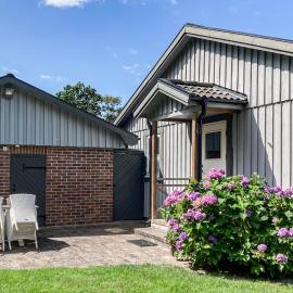 Lovely Home In Farhult With Kitchen, hotel in Farhult