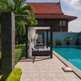 Greenleaf Estate - Gated Villas with large shared pool, Nai harn beach