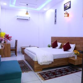 The Sunflower Resort, hotel in Bharatpur