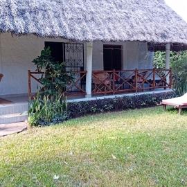 Les Datchi Cottages