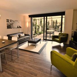 Casp 74 Apartments, hotel en Barcelona