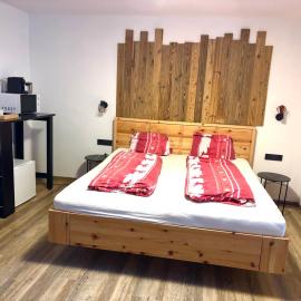 ZILLERTAL Suite Hunde Apartement, hotel a Rohrberg