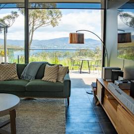 Bruny Island luxe retreat - Sauna, outdoor bath, sunsets and breathtaking ocean views!