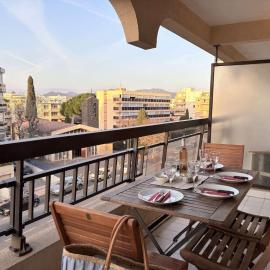 FS020-1305 Appt Studio cabine 4 personnes FREJUS, hotell i Fréjus
