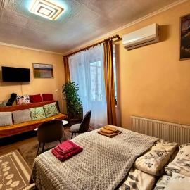 Karancs Apartman Salgótarján โรงแรมในชาลโกตาร์ยัน