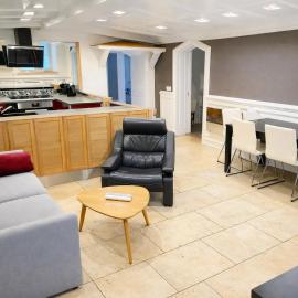 Logement Moderne & Spacieux au cœur de CAEN、カーンのホテル