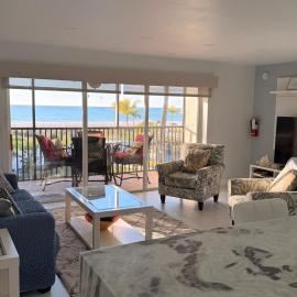 Sunset Beach 101 Beach Front Unit