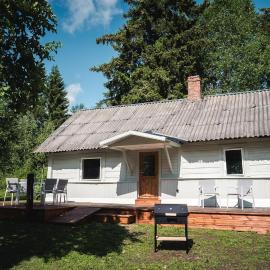 Viesnīca Peaceful Forest Cabin in Nature pilsētā Paluküla