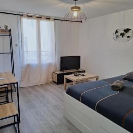 Faubourg des voyageurs 4 - Studio climatisé 2 personnes - proche axe autoroute
