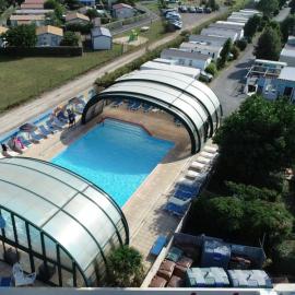 ZEcamping 4 étoiles familial piscine couverte restaurant et aire de jeux, hotel in La Faute-sur-Mer