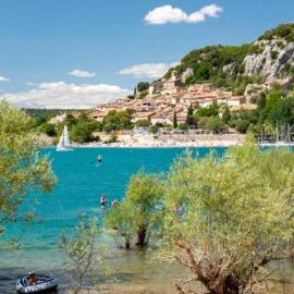 ZEcamping 3 à 300 mètres du célèbre Lac de Sainte Croix, hotel v destinácii Bauduen