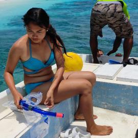 Blue Wave Guesthouse Maldives - Book FB a week gets a free excursion, hotel in Kudahuvadhoo