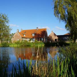La Ferme de Beauvoorde - 13 personnes, hotel u gradu Steenvoorde