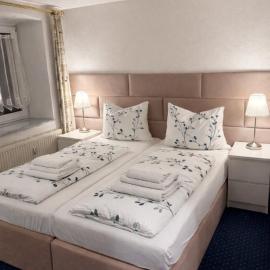 Zimmer & Apartments Wolfsberg GH, hotel in Wolfsberg