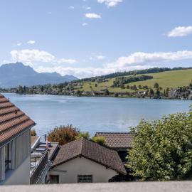 SOLUNA STAY I Lakefront I Luzern I Family I Pilatus I Swiss Alps I Panoramic View I Free Parking, hotel a Küssnacht