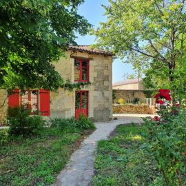 Gîte de Marcoux, authentic and warme house