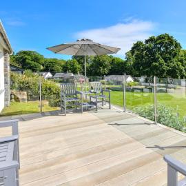 3 Bed in Llanbedrog oc-nantyc, hotel u gradu Lanbedrog