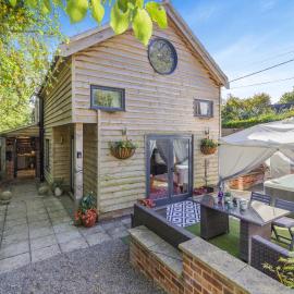 5 Bed in Blofield oc-s33037, hotell i Blofield