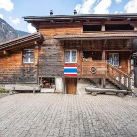 Holiday Home Wüthrich by Interhome, hotel di Lungern